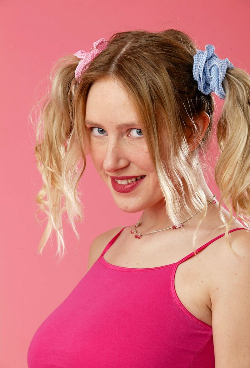 Светуся, 23 года, 8 размер груди